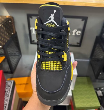 Jordan 4 Retro Thunder (2012) 308497-008