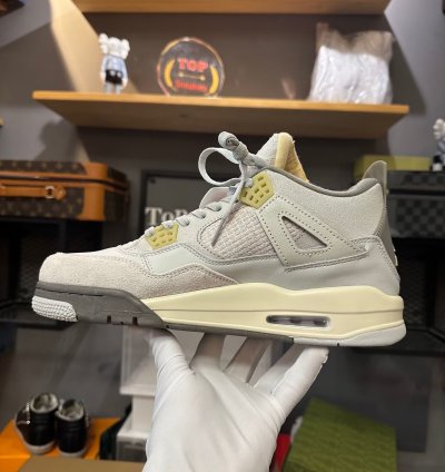 Air Jordan 4 Retro SE Craft Photon Dust DV3742-021