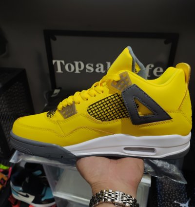 Jordan 4 Retro Lightning (2021) CT8527-700