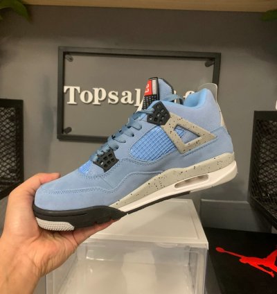Jordan 4 Retro University Blue CT8527-400