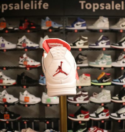 Jordan 4 Retro Metallic Red CT8527-112
