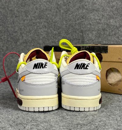 Nike Dunk Low Off-White Lot 8