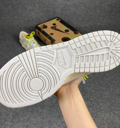 Nike Dunk Low Off-White Lot 8