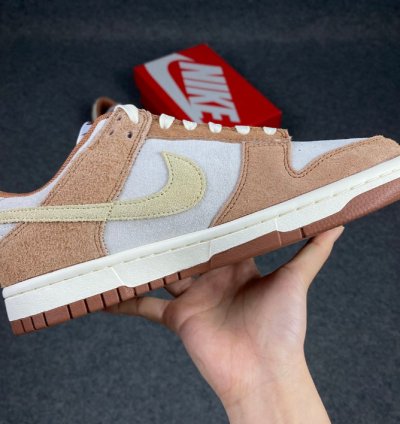 Nike Dunk Low Medium Curry