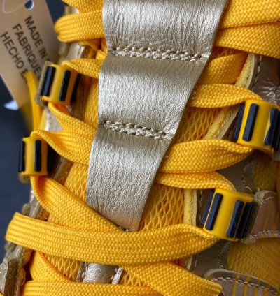 Nike Air Rubber Dunk Off-White University Gold