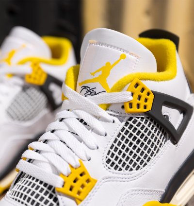 Nike Air Jordan 4 " Vivid Sulfur " AQ9129-101