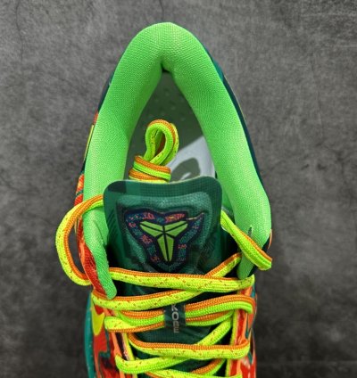NK Kobe 8 What The Kobe HM9621-900