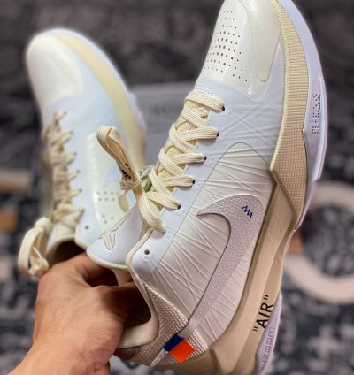 Off-White x NK Zoom Kobe 5 DB4796-101