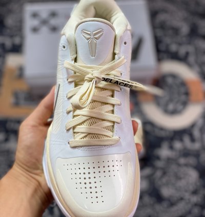 Off-White x NK Zoom Kobe 5 DB4796-101