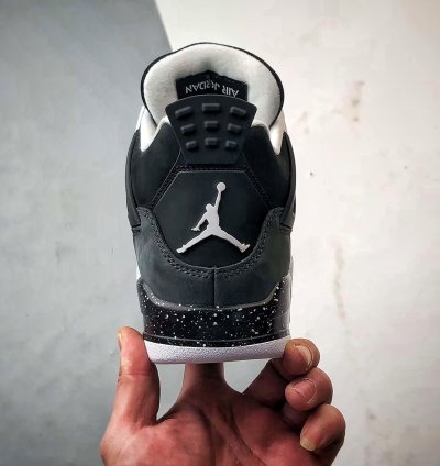 Air Jordan 4 Retro ”Fear” FQ8138-002
