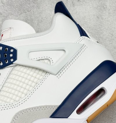 Nike SB x Jordan Air Jordan 4 ”Navy” DR5415-100