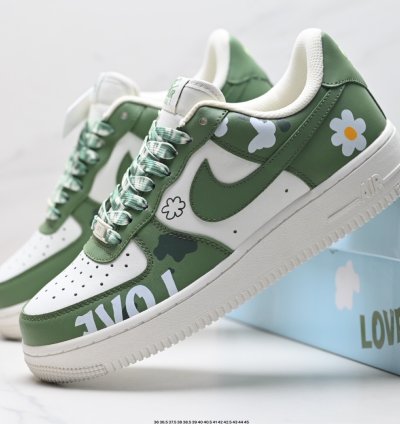 NIKE AIR FORCE 1‘07 CW2288-662
