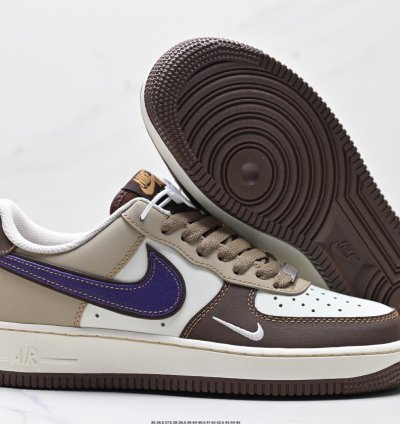 NIKE AIR FORCE 1‘07 LJ8822-111