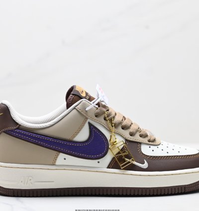 NIKE AIR FORCE 1‘07 LJ8822-111