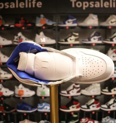 Air Jordan 1 High Zoom Racer Blue