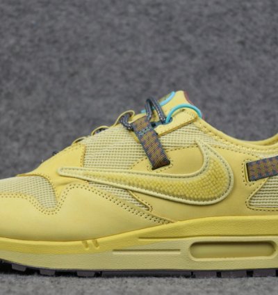 Nike Air Max 1 Travis Scott Cactus Jack Saturn Gold