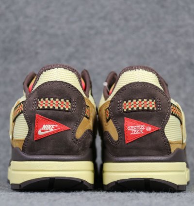 Nike Air Max 1 Travis Scott Cactus Jack Baroque Brown