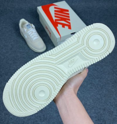Nike Air Force 1 Low Stussy Fossil