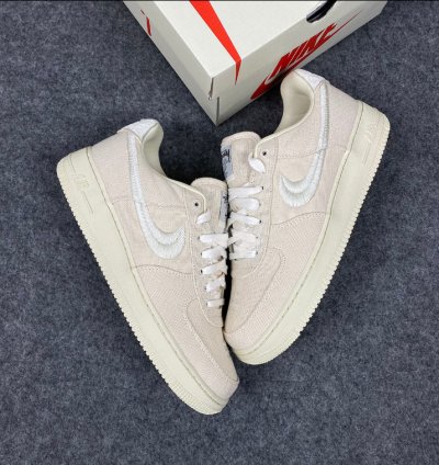 Nike Air Force 1 Low Stussy Fossil