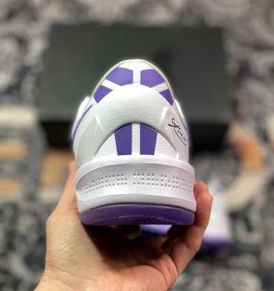 NK Kobe VIII 8 FQ3549-100