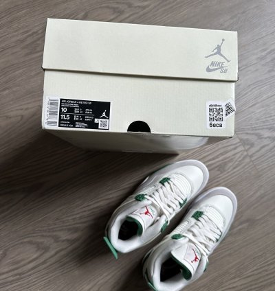 Jordan 4 SB Pine Green