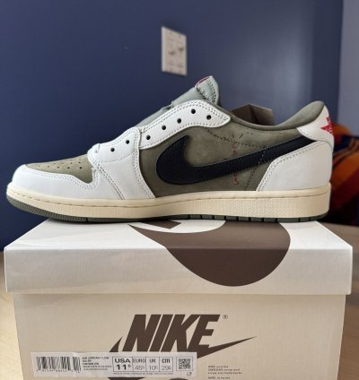 Travis Scott Jordan 1 Low Medium Olive