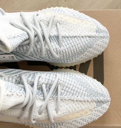 STEAL Adidas Yeezy Boost 350 V2 Cloud White - Size 9