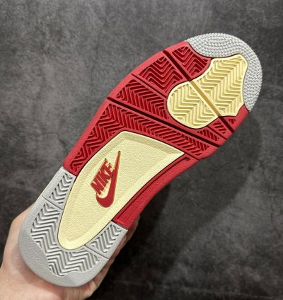 Air Jordan 4 Retro AQ9129-105