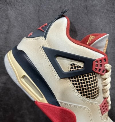Air Jordan 4 Retro AQ9129-105