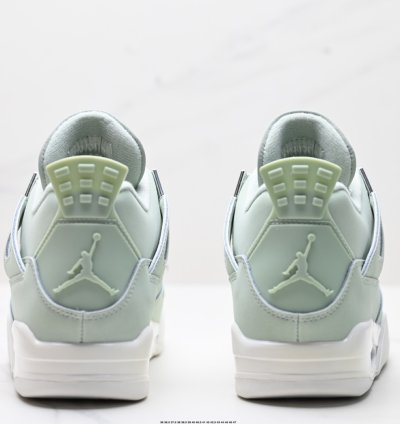 290 Nike Air Jordan 4 Retro HV0823-003