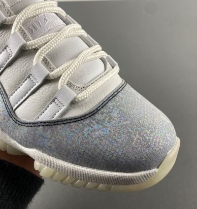 Air Jordan 11 Low Year of the Snake - HQ7000-001