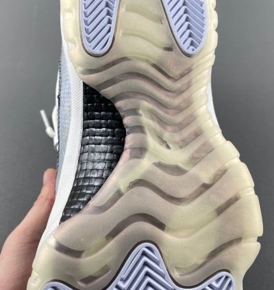 Air Jordan 11 Low Year of the Snake - HQ7000-001