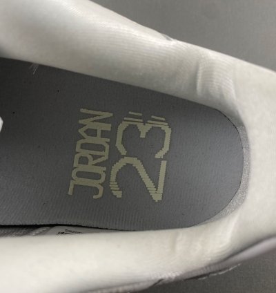Air Jordan 11 Low Year of the Snake - HQ7000-001