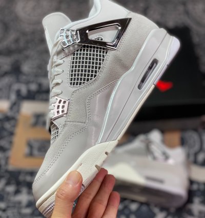 Air Jordan 4 Retro ”Light Iron Ore” AQ9129-001