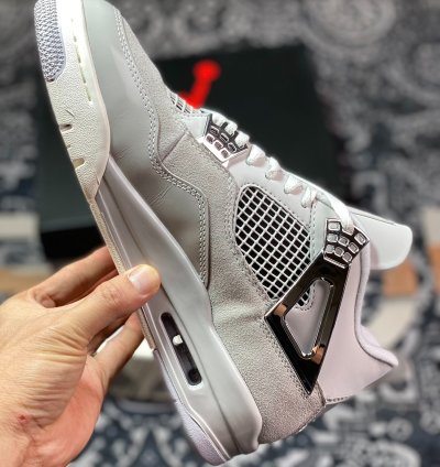 Air Jordan 4 Retro ”Light Iron Ore” AQ9129-001