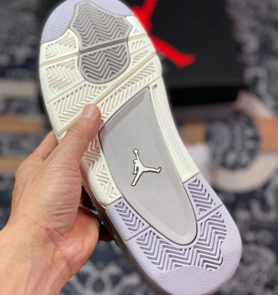 Air Jordan 4 Retro ”Light Iron Ore” AQ9129-001
