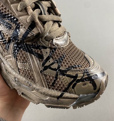 Balenciaga Runner Graffiti White - 677403 W3RBQ 2010