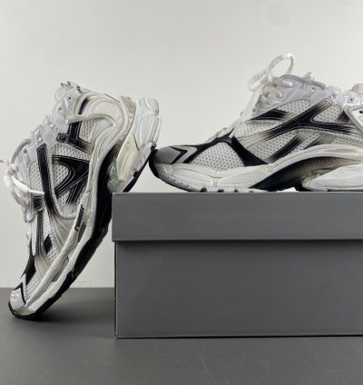 Balenciaga Runner White Black Gradient - 772774 WRUNG 9010