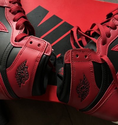 Air Jordan 1 Hi 85