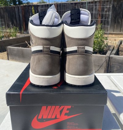 Air Jordan 1 High OG Dark Mocha