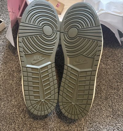 Air Jordan 1 Low OG SP Medium Olive Size 13