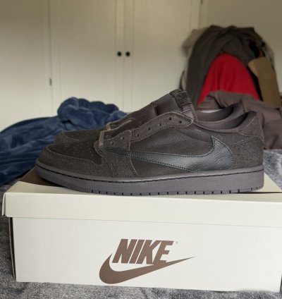 Air Jordan 1 Low Travis Scott Velvet Brown