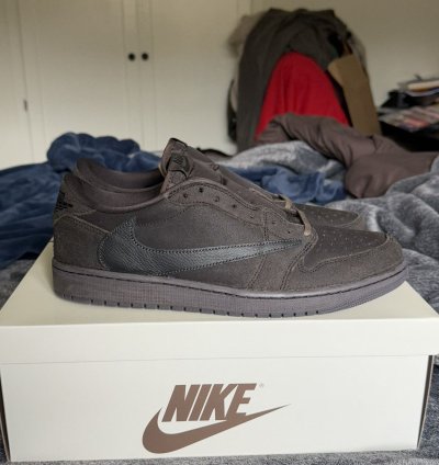 Air Jordan 1 Low Travis Scott Velvet Brown