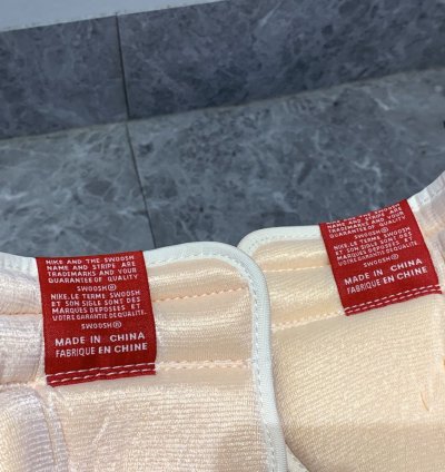 Air Jordan 1 Retro High OG Chicago Lost and Found