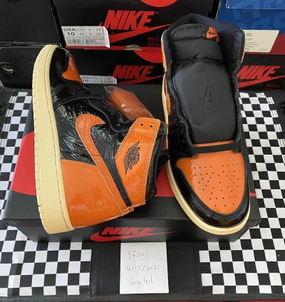 Air Jordan 1 Retro High Shattered Backboard 3 0 GS Size 7Y