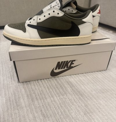 Air Jordan 1 Retro Low Travis Scott Medium Olive US 11