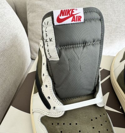 Air Jordan 1 Retro Low Travis Scott Medium Olive US 11