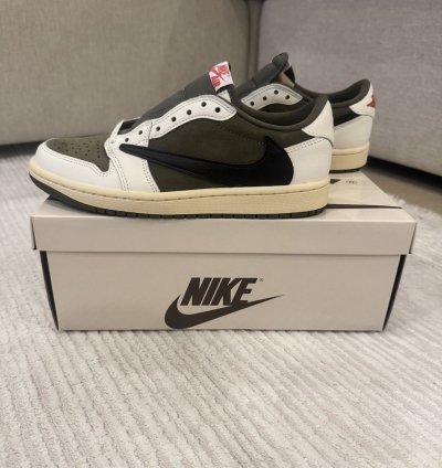 Air Jordan 1 Retro Low Travis Scott Medium Olive US 6