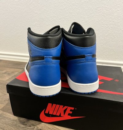 Air Jordan 1 Royal