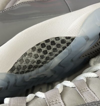 Air Jordan 11 Retro Cool Grey 2021 CT8012-005 Size 10 5